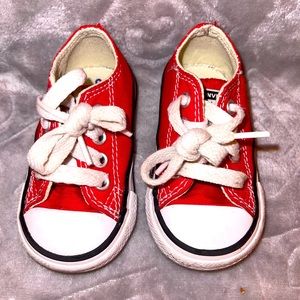 CONVERSE size 3 toddler sizes red